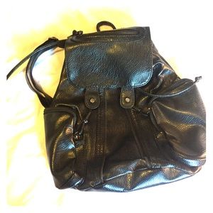 Petite Vegan Leather Black backpack 🎒 zippers